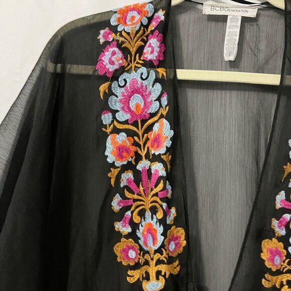 BCBGeneration Black Sheer Embroidered Kimono Jacket Size OS - Picture 6 of 8
